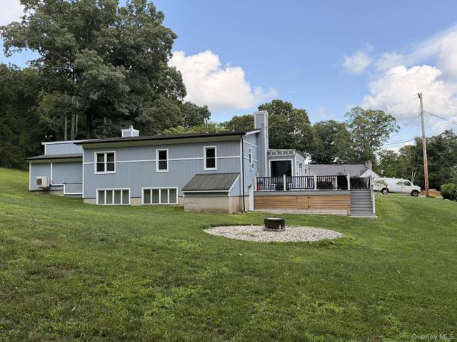 5 Lee Road, Somers, NY 10589