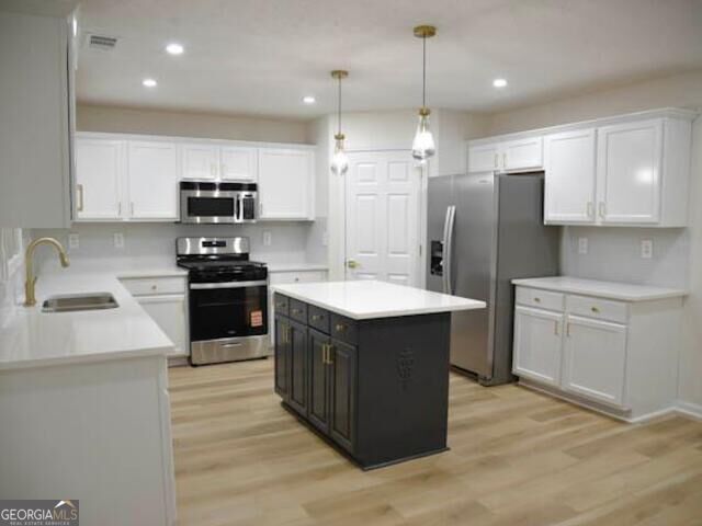 6681 Point Of Woods Drive, Stone Mountain, GA 30087
