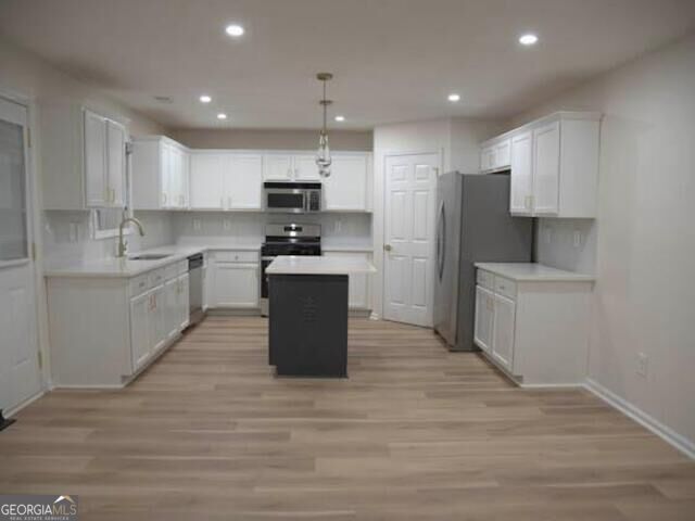 6681 Point Of Woods Drive, Stone Mountain, GA 30087