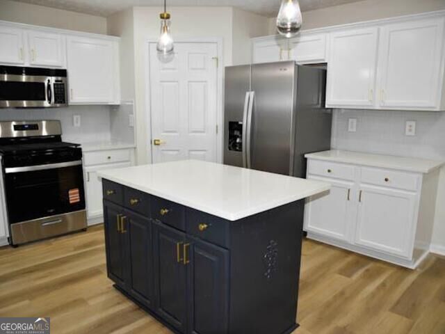 6681 Point Of Woods Drive, Stone Mountain, GA 30087