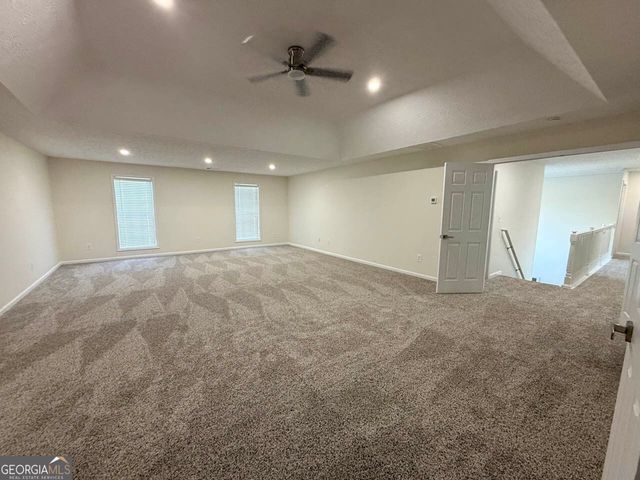6681 Point Of Woods Drive, Stone Mountain, GA 30087