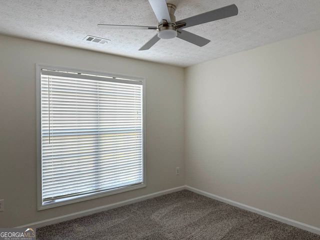 6681 Point Of Woods Drive, Stone Mountain, GA 30087