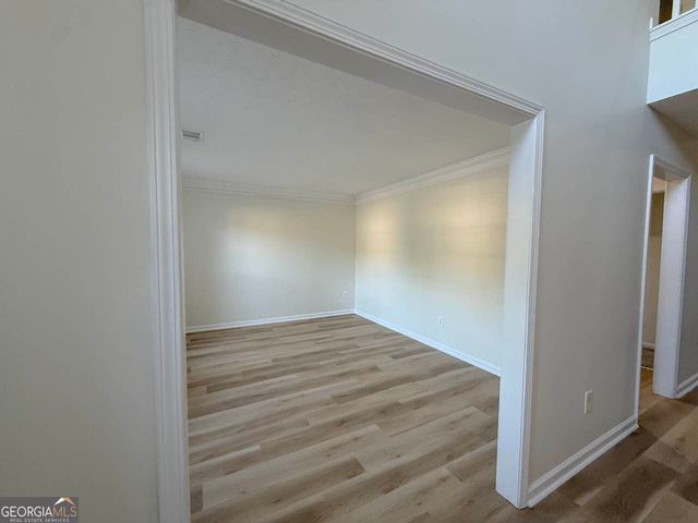 6681 Point Of Woods Drive, Stone Mountain, GA 30087