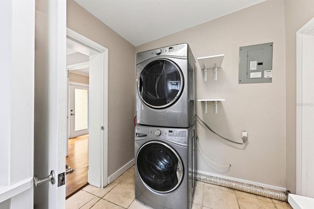 1212 ELMWOOD STREET, Orlando, FL 32801