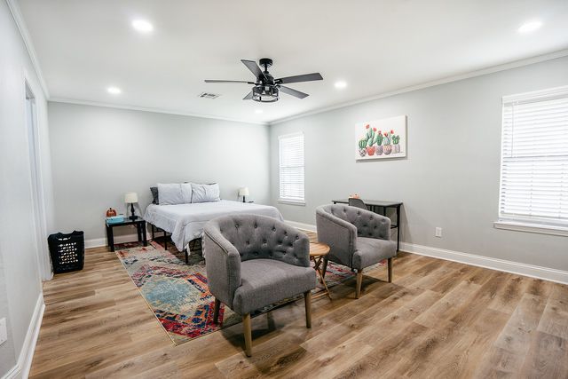 364 Melrose Drive, Woodway, TX 76712