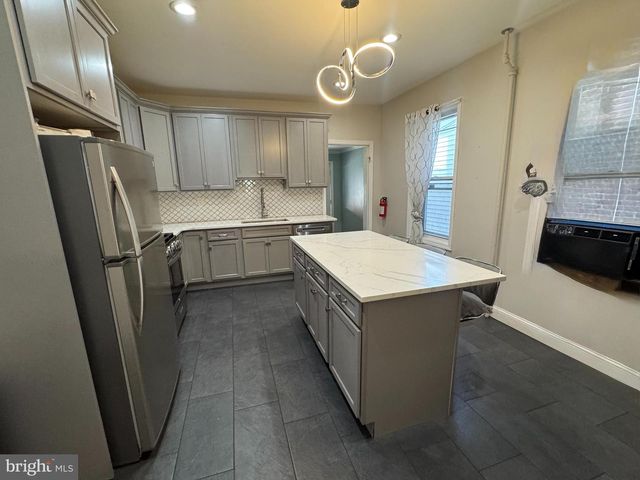 81 LIBERTY ST, Trenton, NJ 08611