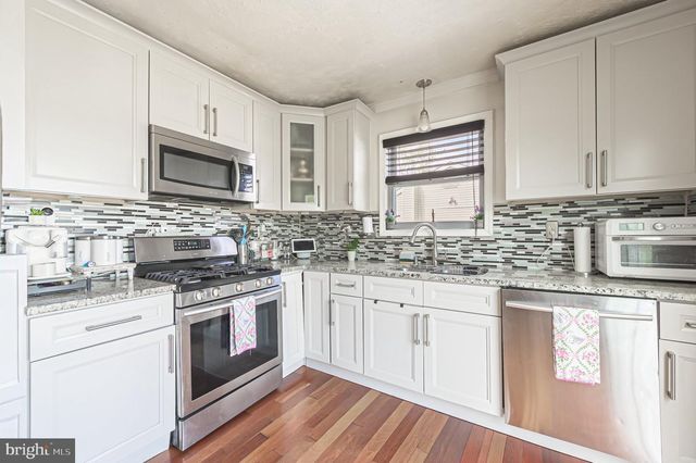 408 JENNIFER LN, Williamstown, NJ 08094