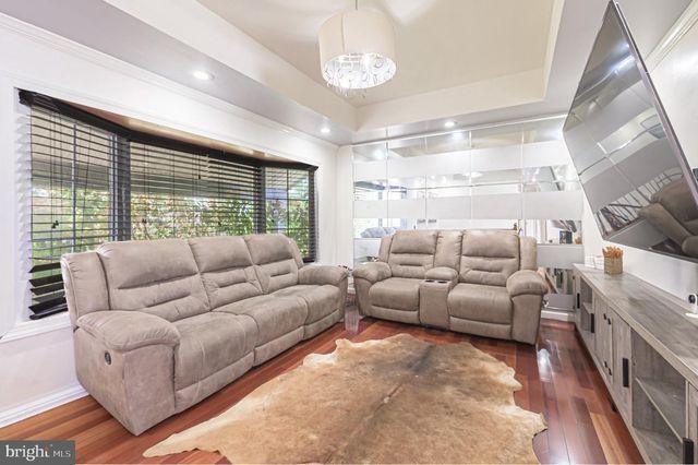 408 JENNIFER LN, Williamstown, NJ 08094