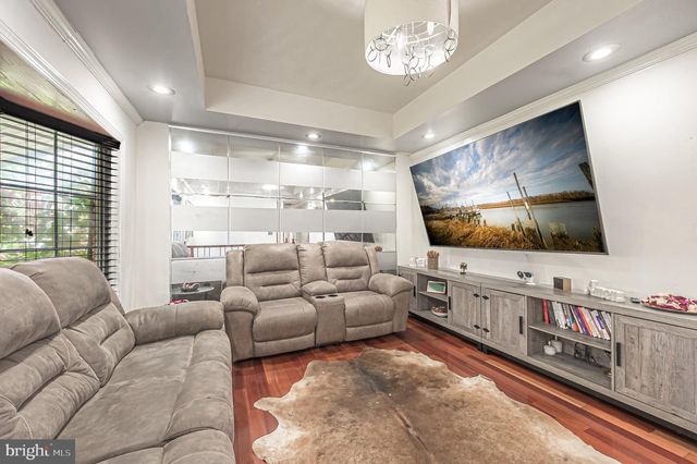 408 JENNIFER LN, Williamstown, NJ 08094