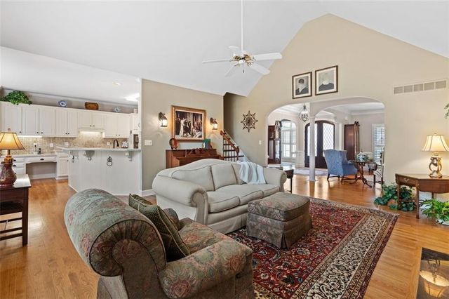 5619 Forkwood Drive NW, Acworth, GA 30101