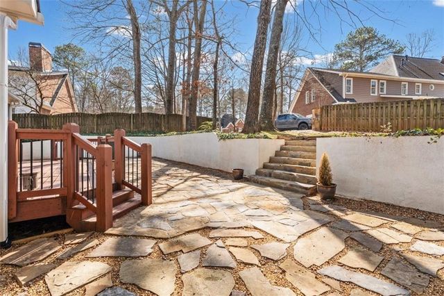 5619 Forkwood Drive NW, Acworth, GA 30101