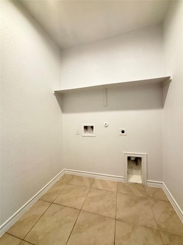 10921 Zoeller DR, Austin, TX 78747