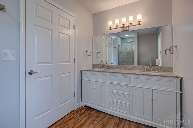 7926 Normandy Lane, Centerville, OH 45459