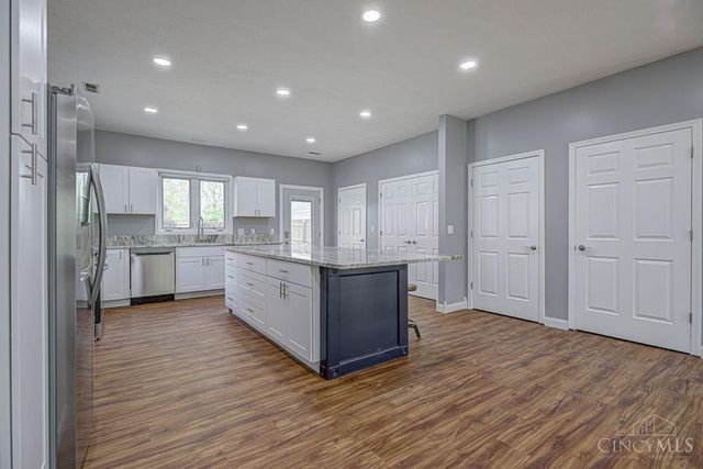 7926 Normandy Lane, Centerville, OH 45459