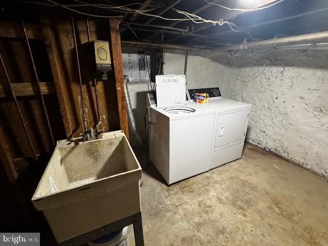 2015 HYATT ST, Chester, PA 19013