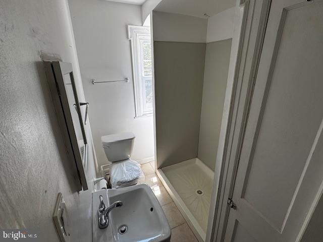 2015 HYATT ST, Chester, PA 19013