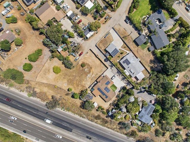 564 Rolling Hills Road, Vista, CA 92083