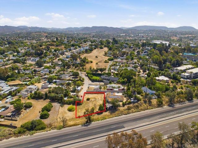 564 Rolling Hills Road, Vista, CA 92083