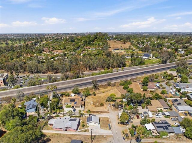 564 Rolling Hills Road, Vista, CA 92083