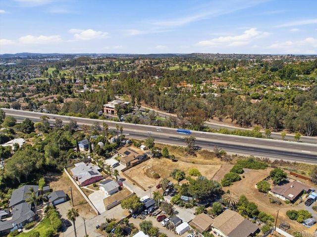 564 Rolling Hills Road, Vista, CA 92083