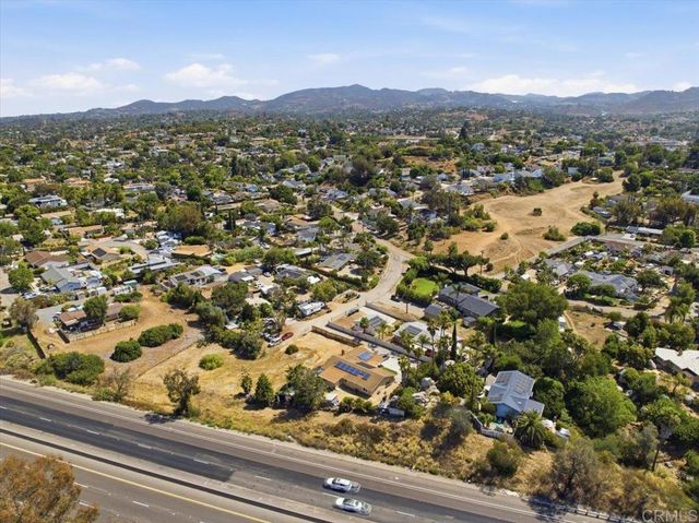564 Rolling Hills Road, Vista, CA 92083