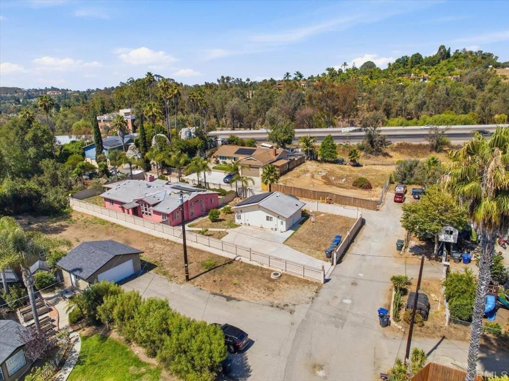 564 Rolling Hills Road, Vista, CA 92083