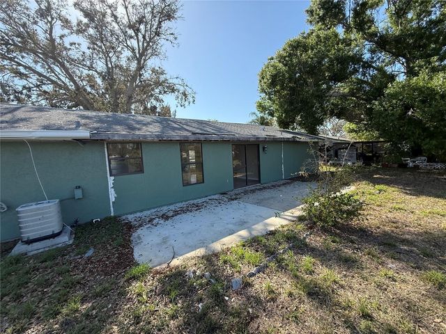 6608 36TH AVENUE DRIVE W, Bradenton, FL 34209