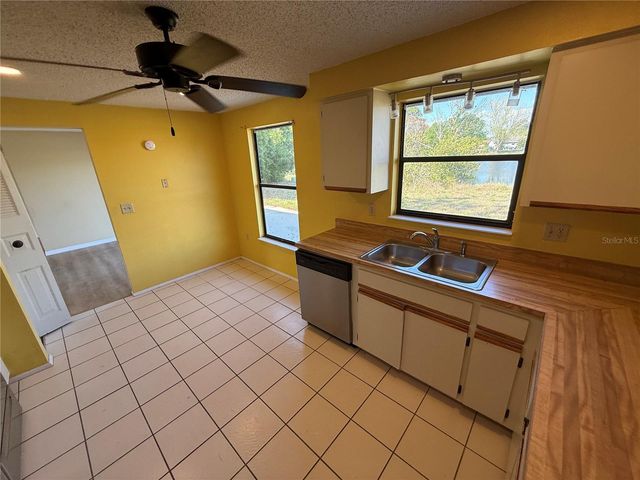 6608 36TH AVENUE DRIVE W, Bradenton, FL 34209