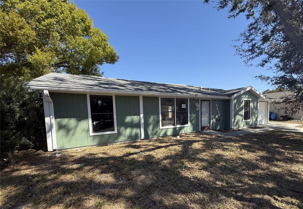 6608 36TH AVENUE DRIVE W, Bradenton, FL 34209