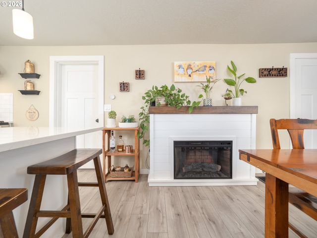 1220 10TH St, Oregon City, OR 97045