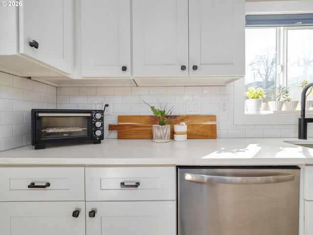 1220 10TH St, Oregon City, OR 97045