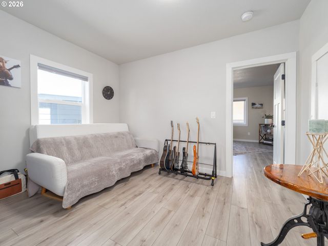 1220 10TH St, Oregon City, OR 97045