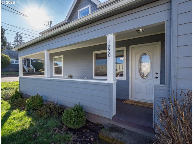 1220 10TH St, Oregon City, OR 97045