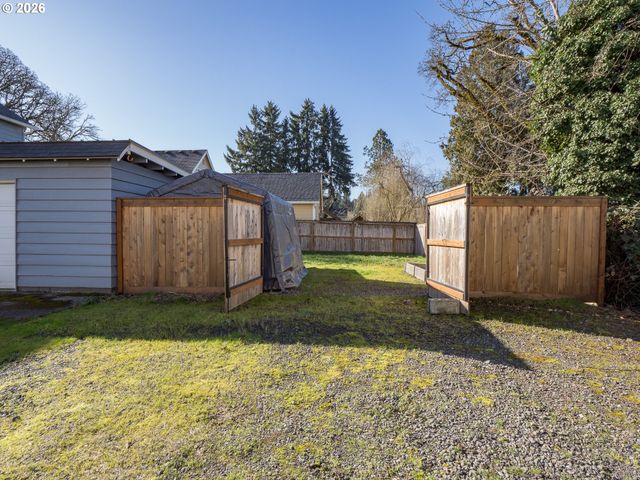 1220 10TH St, Oregon City, OR 97045