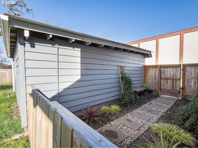 1220 10TH St, Oregon City, OR 97045