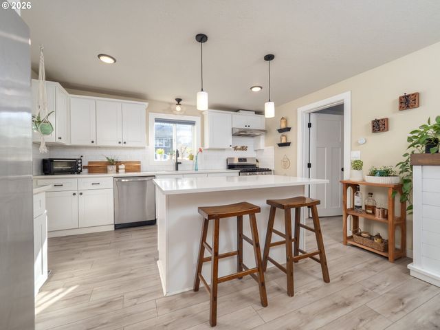 1220 10TH St, Oregon City, OR 97045