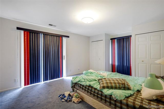 1321 Highland Meadows, Flint, MI 48532