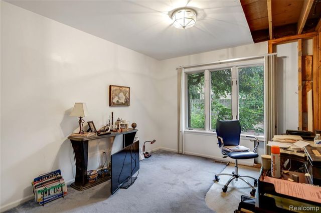 1321 Highland Meadows, Flint, MI 48532