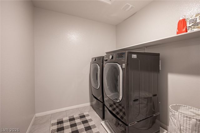 4447 Creekside Cavern Avenue, North Las Vegas, NV 89084