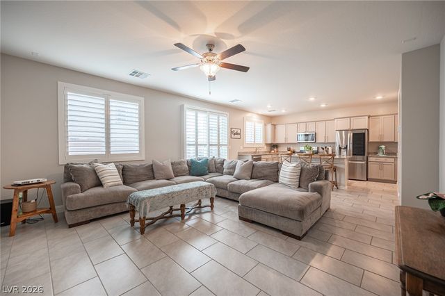 4447 Creekside Cavern Avenue, North Las Vegas, NV 89084