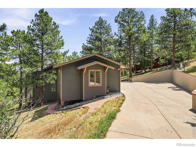 335 Pine Tree Lane, Boulder, CO 80304