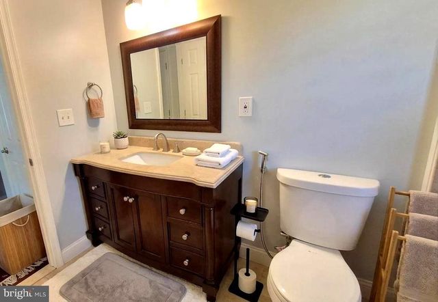 1719 MELBOURNE DR, Mclean, VA 22101