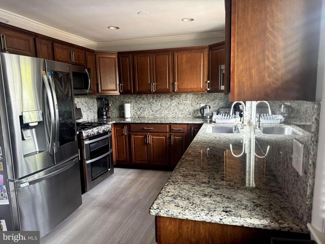 1719 MELBOURNE DR, Mclean, VA 22101
