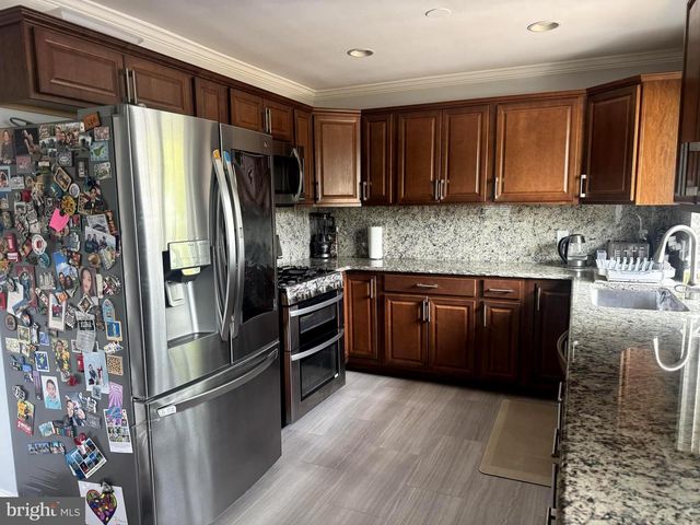1719 MELBOURNE DR, Mclean, VA 22101