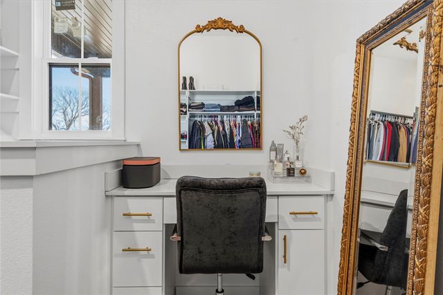 21665 Griggs Road, Springdale, AR 72762