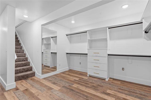 21665 Griggs Road, Springdale, AR 72762