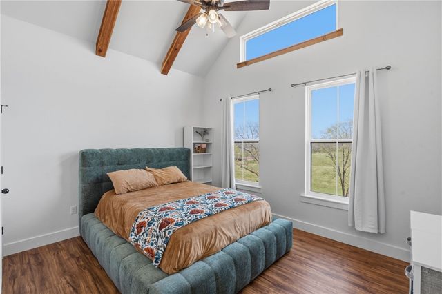 21665 Griggs Road, Springdale, AR 72762