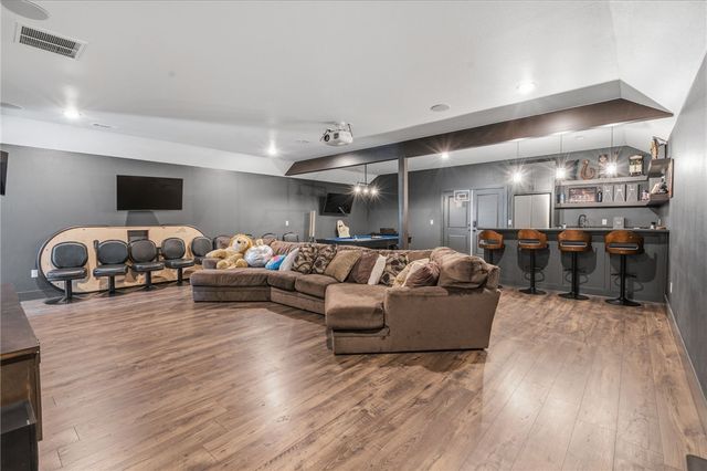 21665 Griggs Road, Springdale, AR 72762