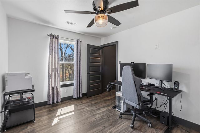 21665 Griggs Road, Springdale, AR 72762