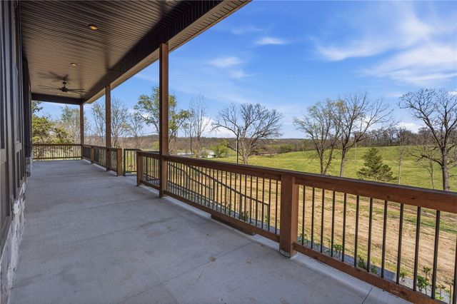 21665 Griggs Road, Springdale, AR 72762